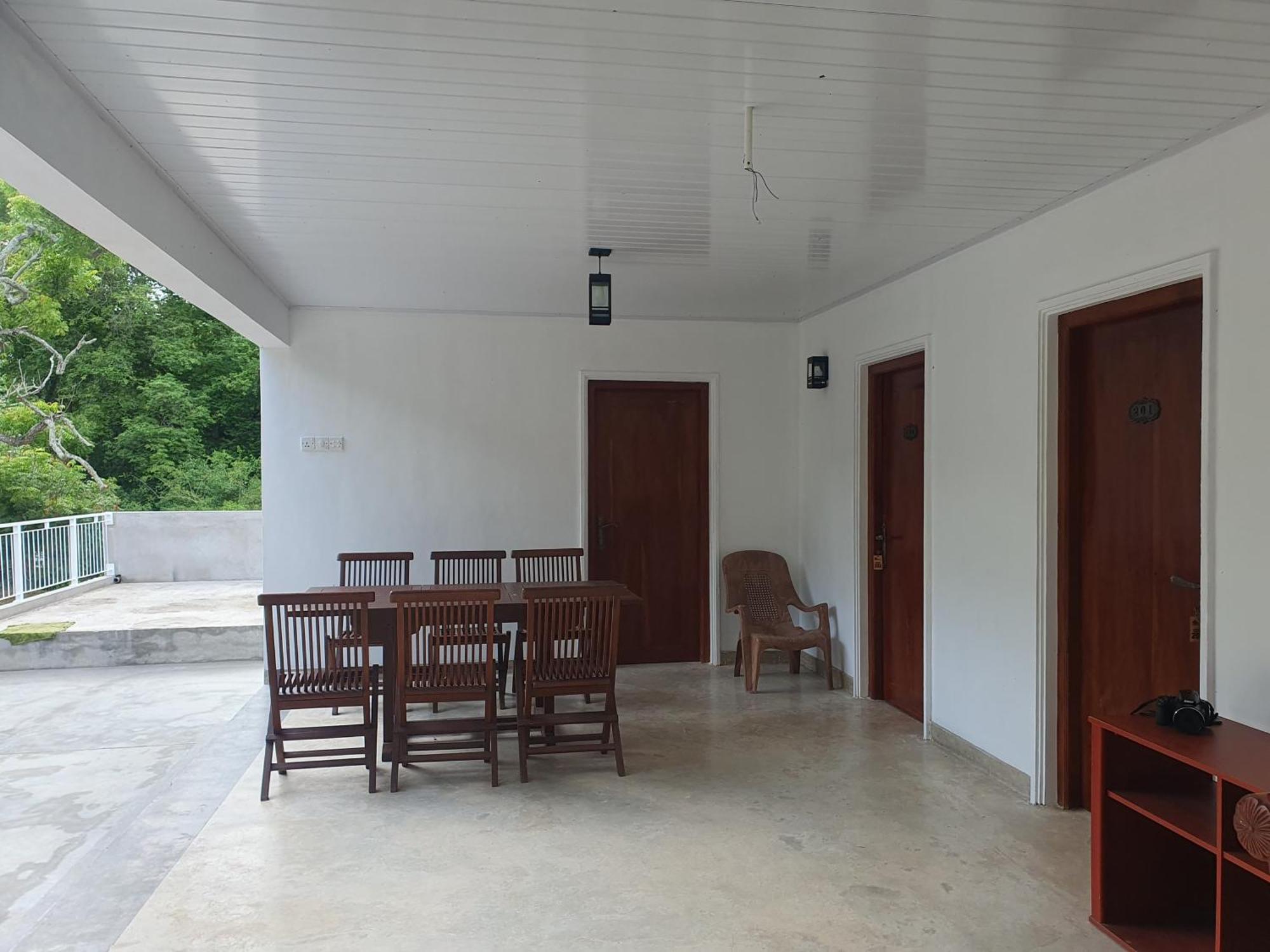 Wilpattu Corridor Leisure Hotel Buitenkant foto